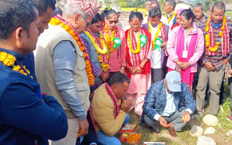 श्री मोति भागिरथी आधारभूत विद्यालयको तीन कोठे पक्की भवन शिलान्यास 