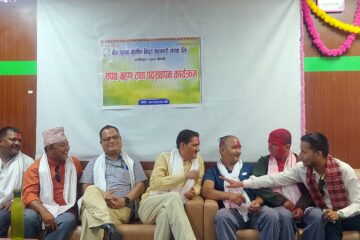 सपत ग्रहण सँगै बसन्त जैसीले समाले बिच भुरुवा ग्रा.विद्युत सहकारी सं. लि.को कार्यभार