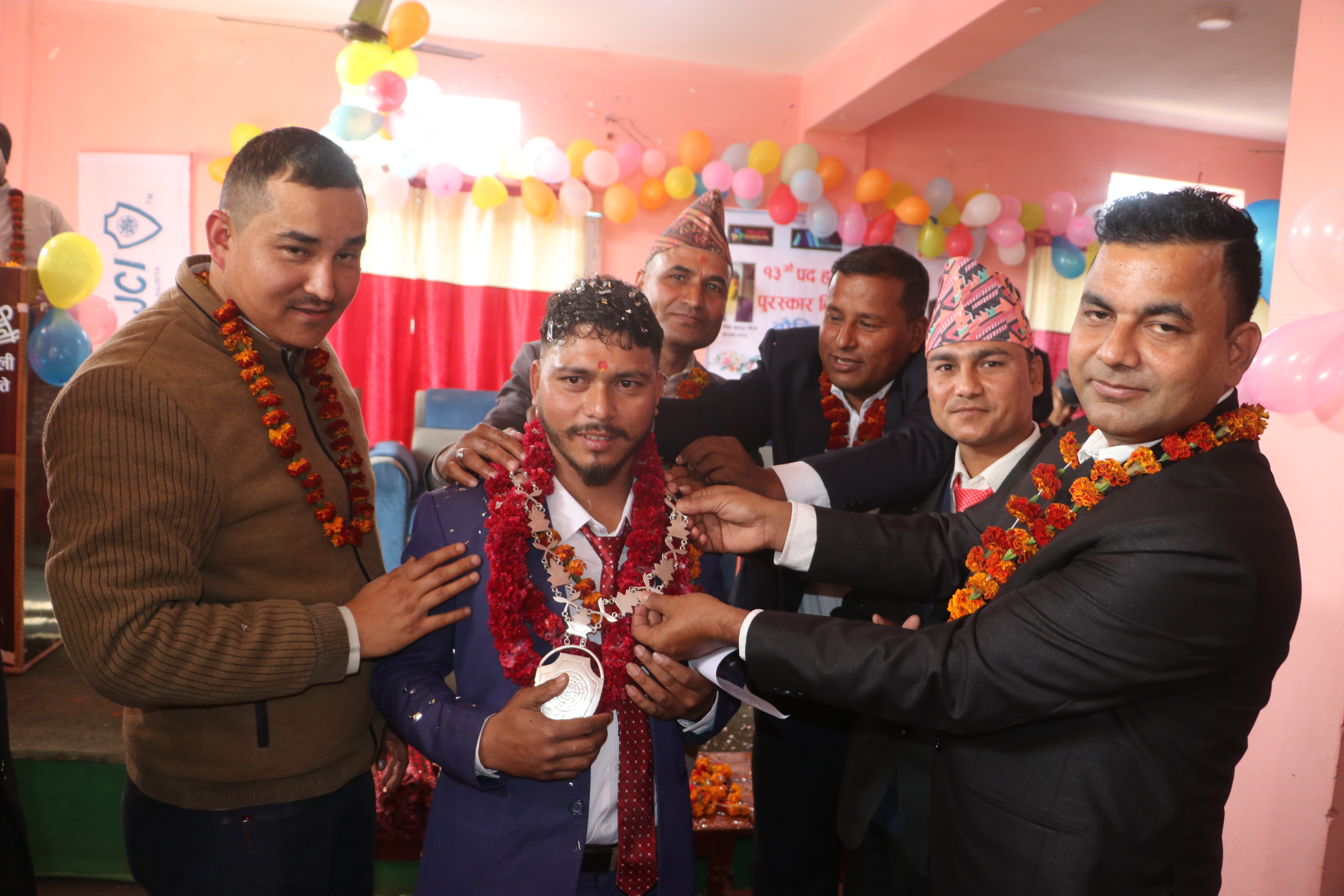 बौनिया जेसिजको १३ औं पदहस्तान्तरण तथा पुरस्कार बितरण समारोह सम्पन्न